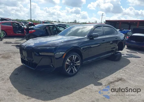 2024 BMW I7 xDrive60 from USA, damaged, VIN WBY53EJ08RCP78310